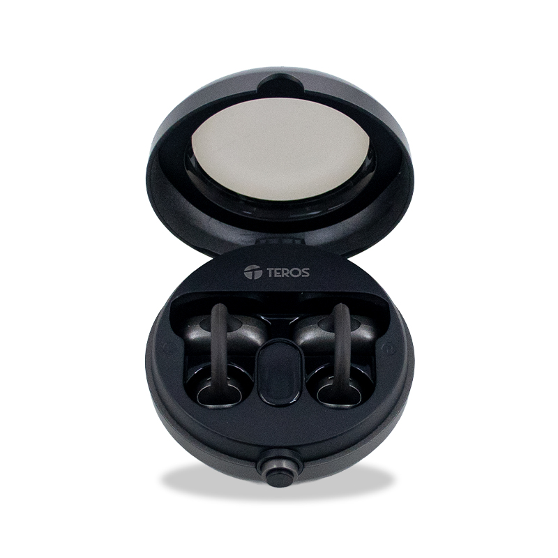 Combo Urban Safe: Mochila Antirrobo + Audífonos Bluetooth 5.4 Titanium + Mouse Pro