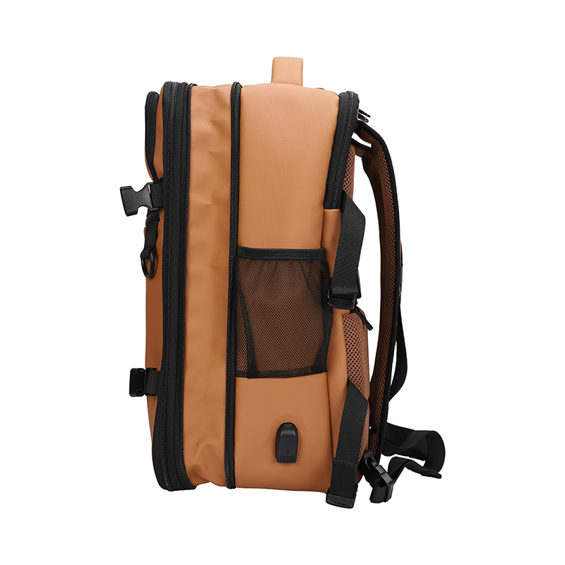 Travel Backpack Teros TE-9038BW, para Notebooks de hasta 15.6", Color Brown